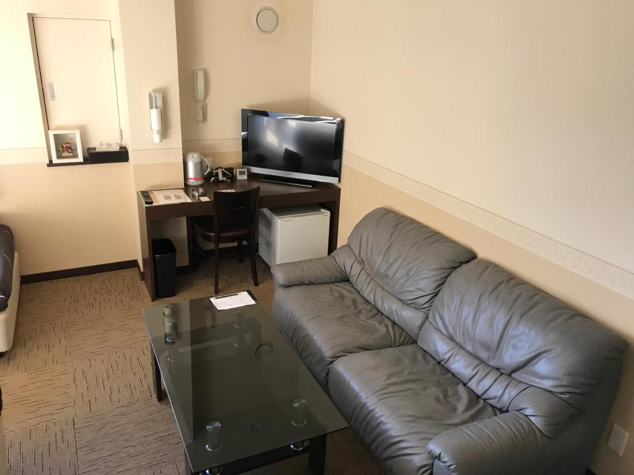 Conbini Ayersrockhotel Sendaitagajo Екстер'єр фото
